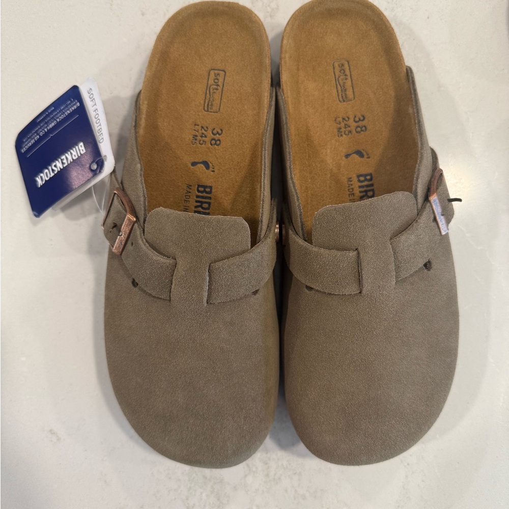 Birkenstock Dupes!  These are very good Dupes. They are NOT authentic Birks.